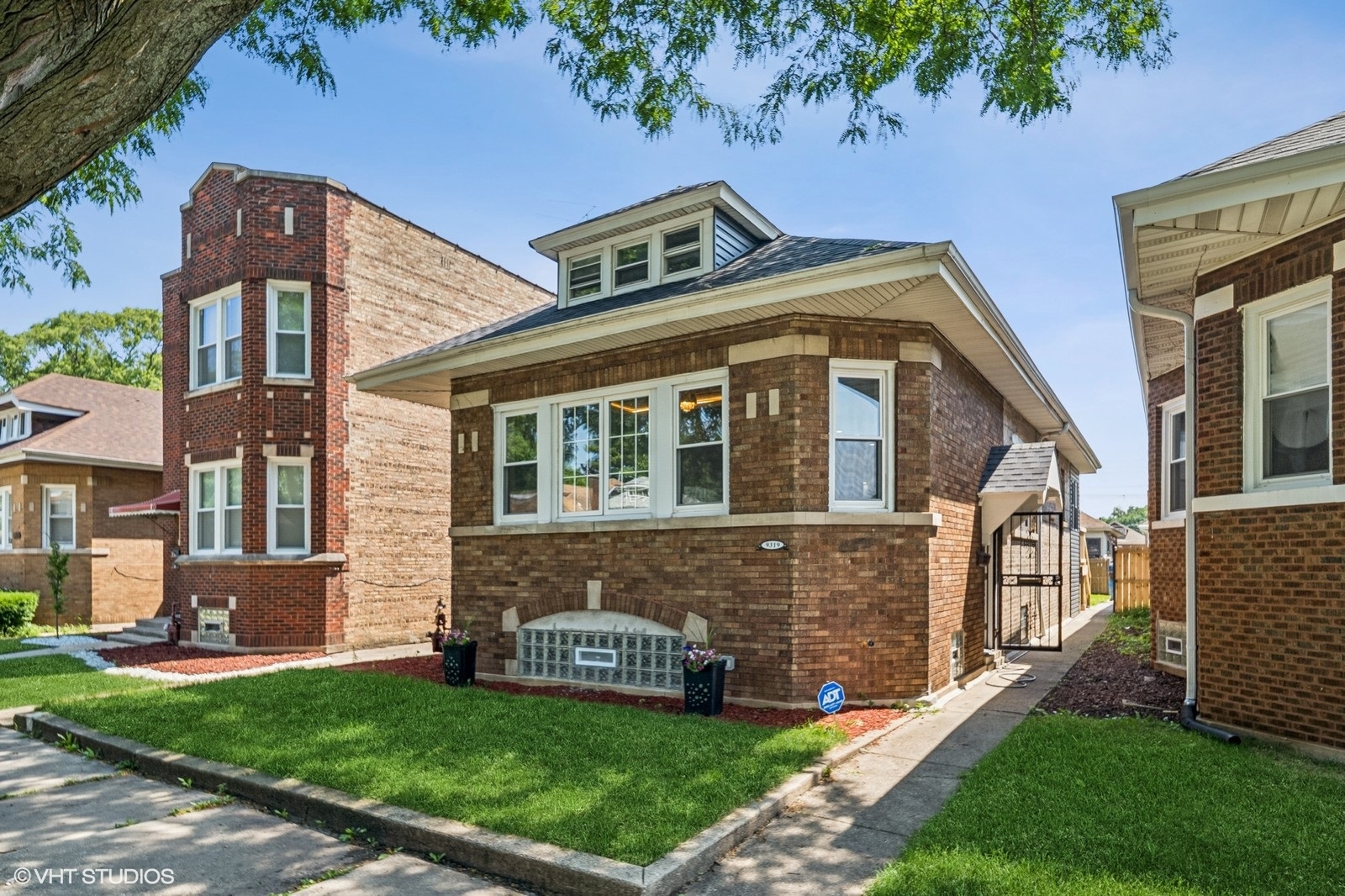 9319 South Throop Street Chicago IL 60620