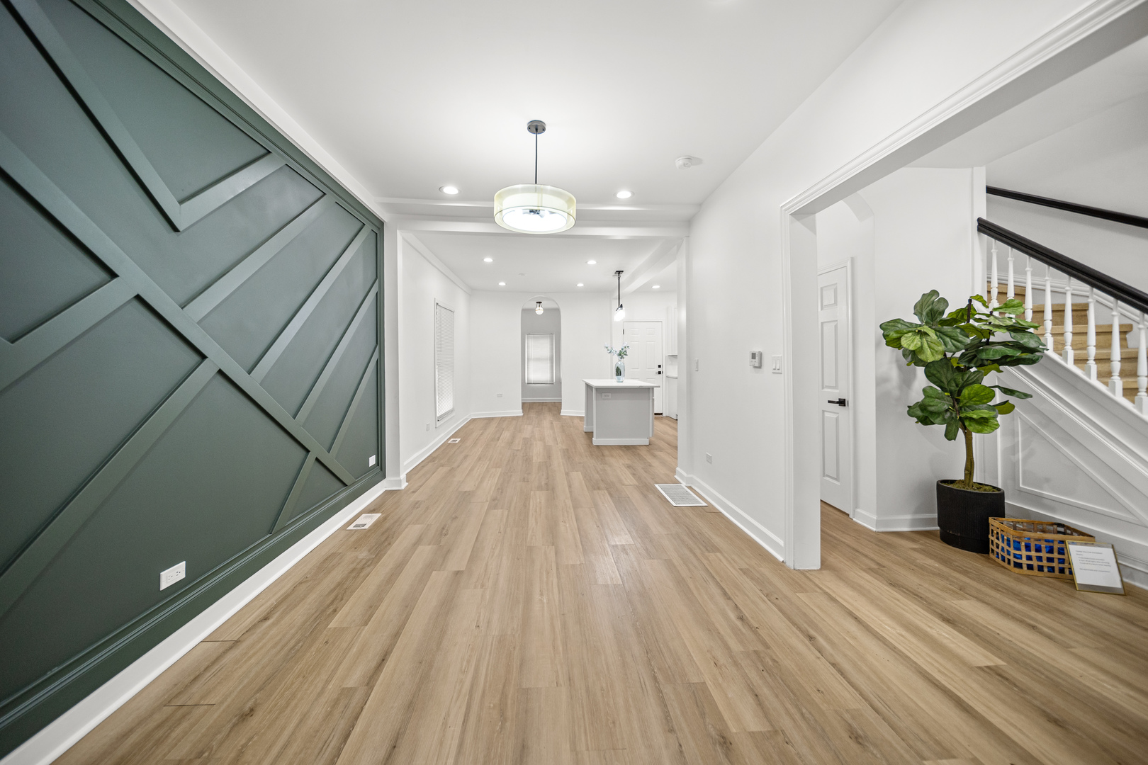 639 North Leamington Avenue Chicago IL 60644