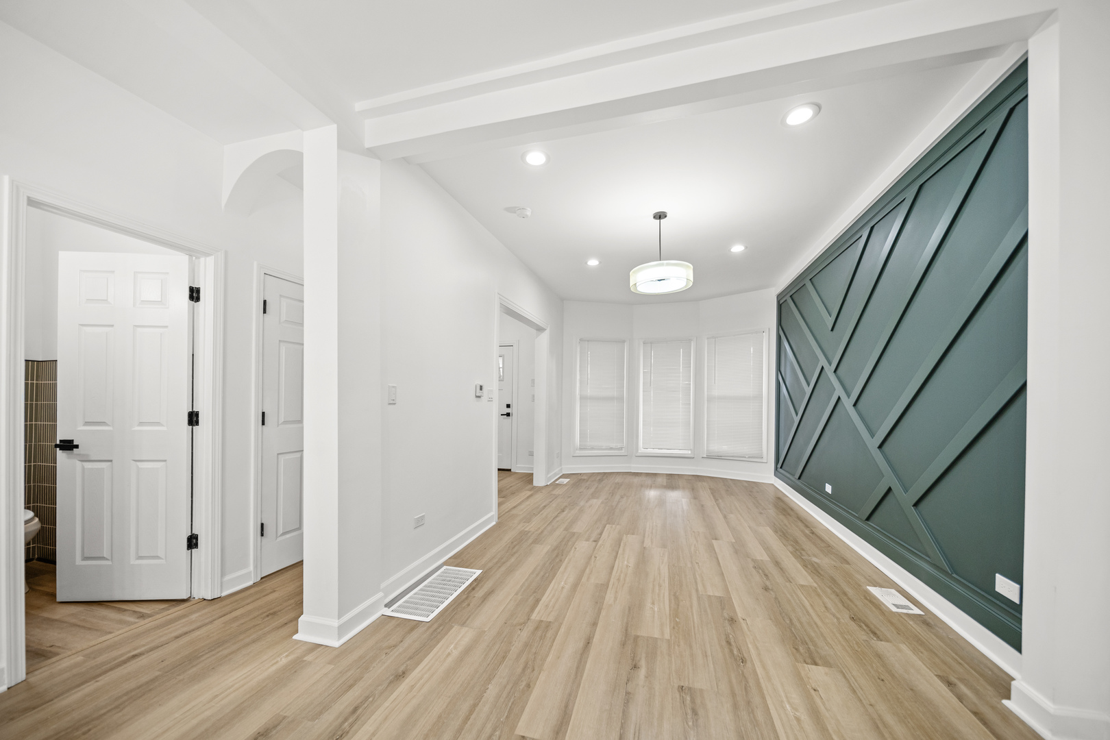639 North Leamington Avenue Chicago IL 60644