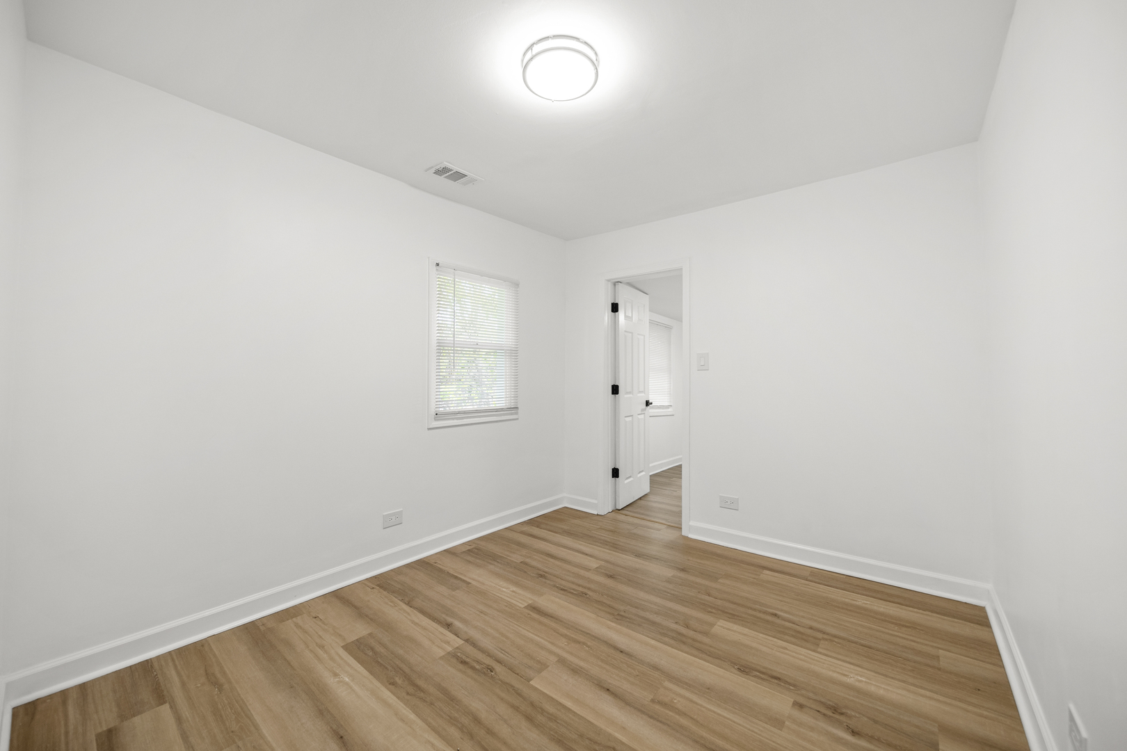 639 North Leamington Avenue Chicago IL 60644