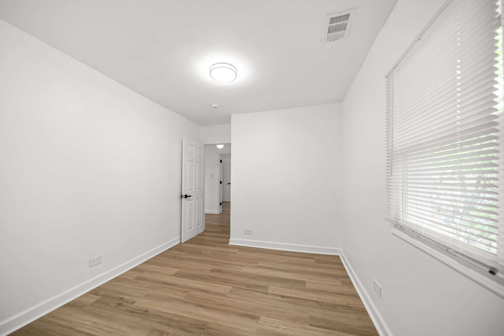 639 North Leamington Avenue Chicago IL 60644
