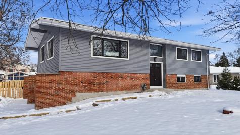 134 Lunt Avenue Schaumburg IL 60193