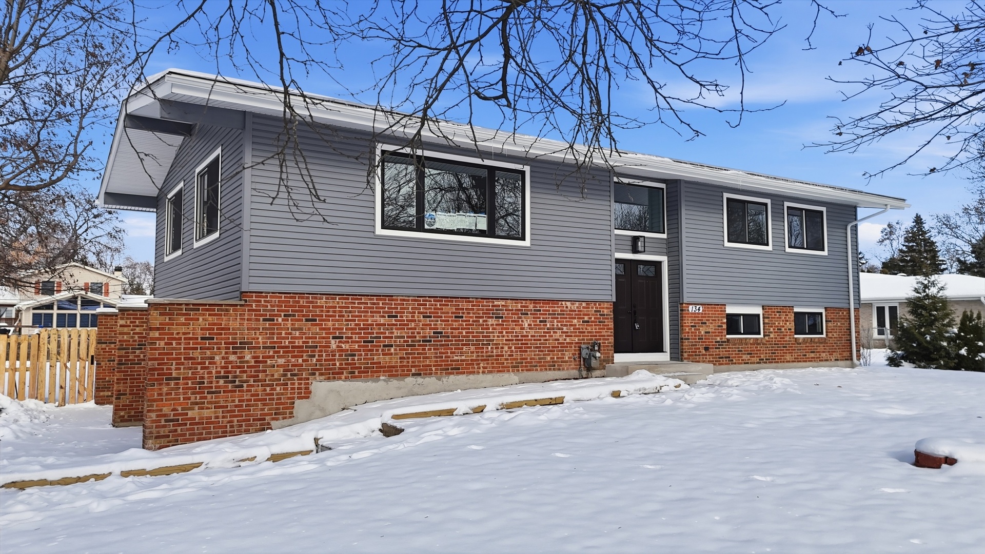 134 Lunt Avenue Schaumburg IL 60193
