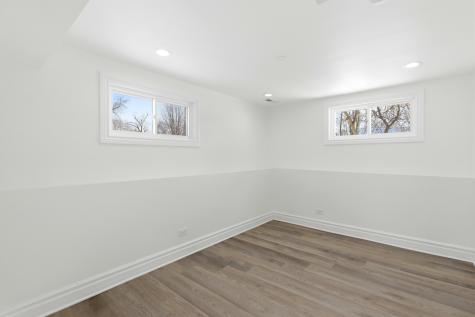 134 Lunt Avenue Schaumburg IL 60193