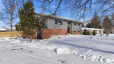 134 Lunt Avenue Schaumburg IL 60193