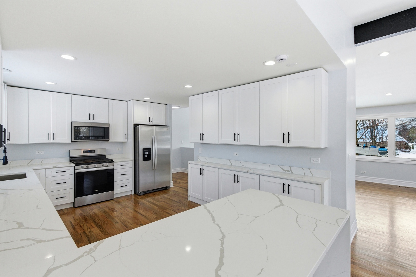 134 Lunt Avenue Schaumburg IL 60193