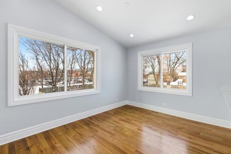 134 Lunt Avenue Schaumburg IL 60193