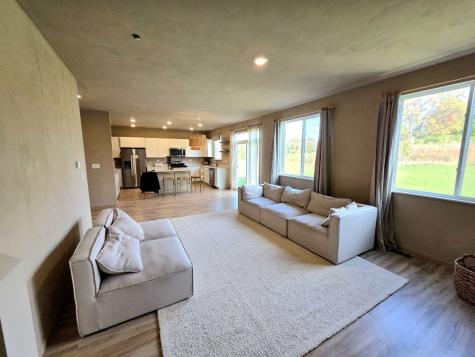 2381 Fairview Circle Woodstock IL 60098