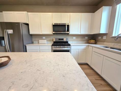 2381 Fairview Circle Woodstock IL 60098
