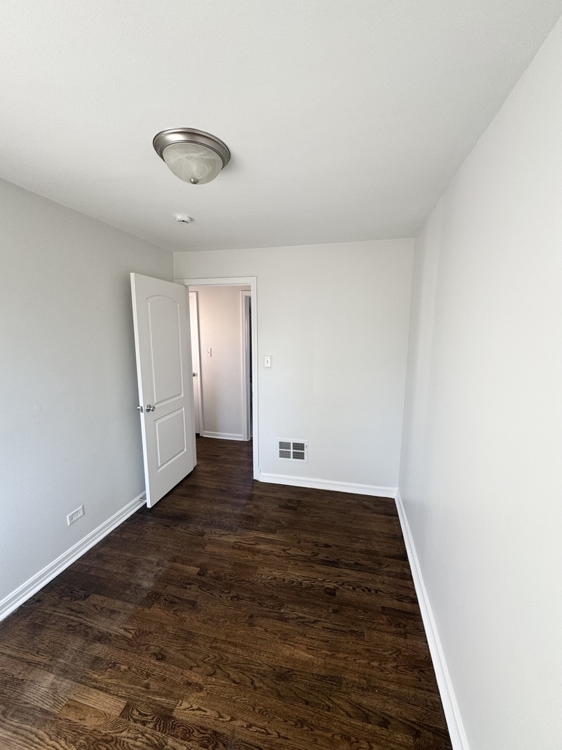 3338 West 83rd Place Chicago IL 60652