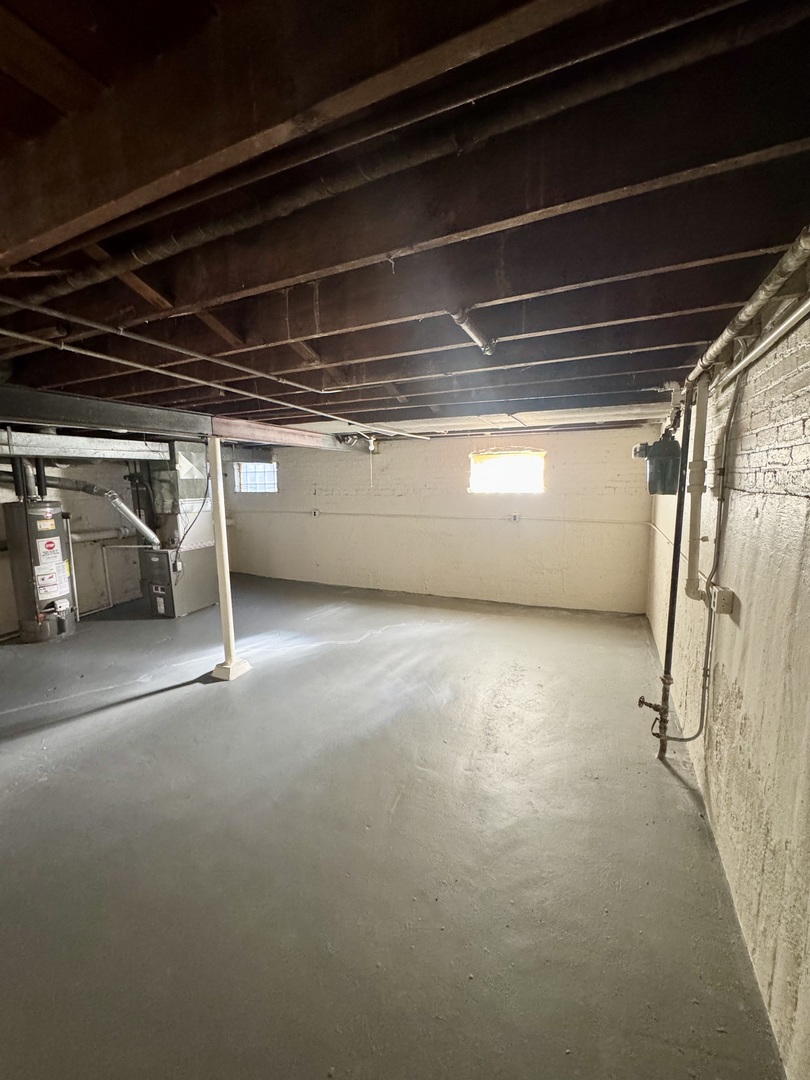 3338 West 83rd Place Chicago IL 60652
