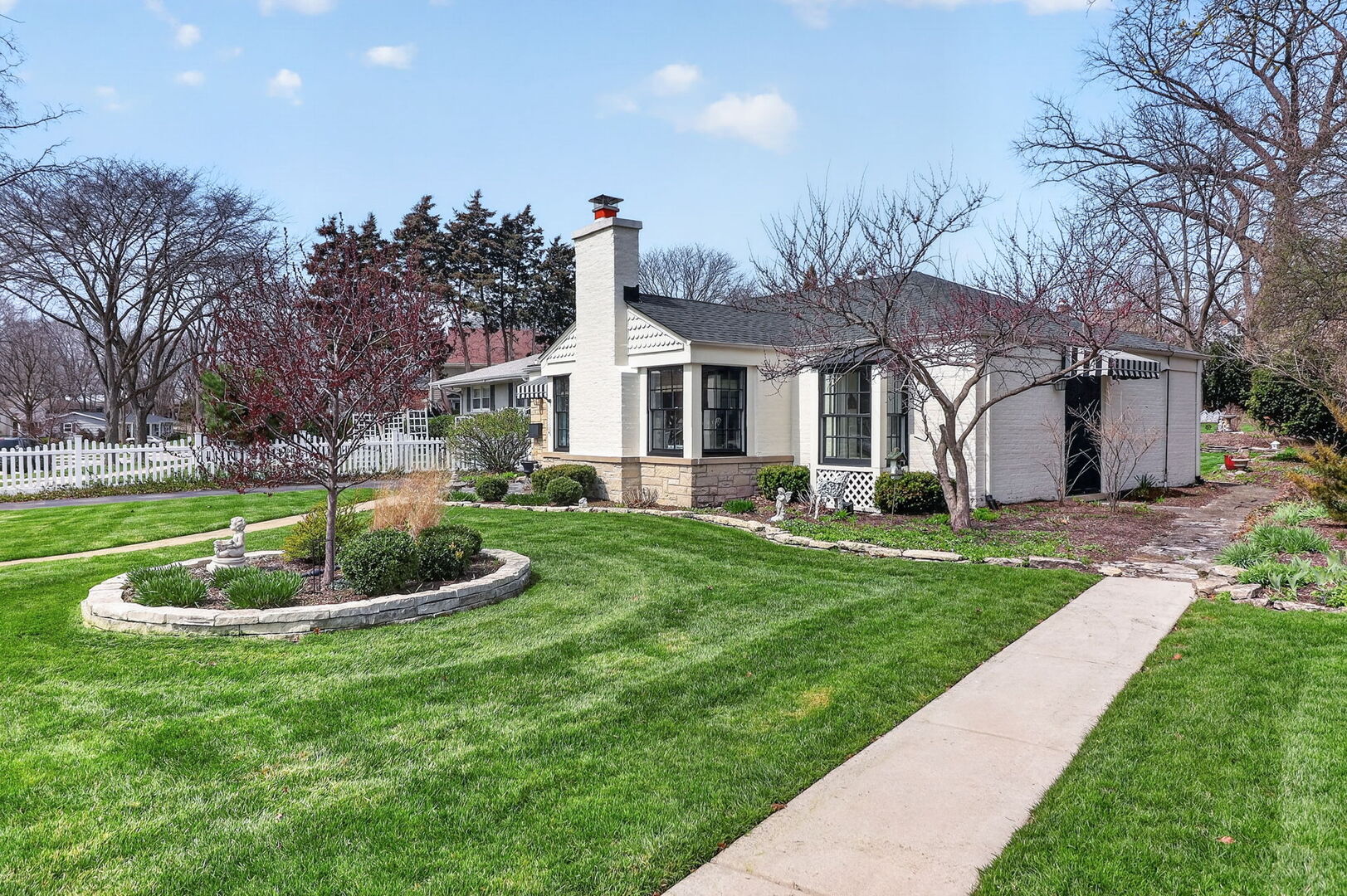 284 Chesterfield Avenue Glen Ellyn IL 60137