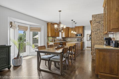 386 Hoyer Court Naperville IL 60565