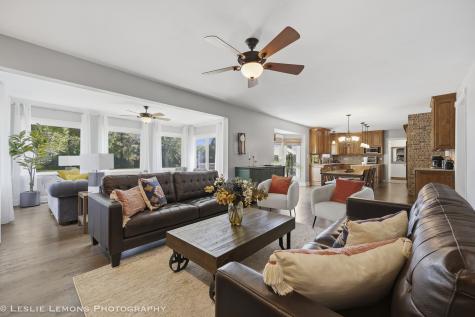 386 Hoyer Court Naperville IL 60565