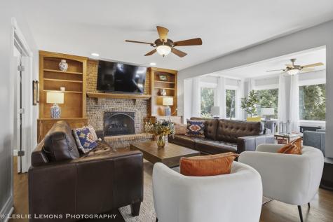386 Hoyer Court Naperville IL 60565