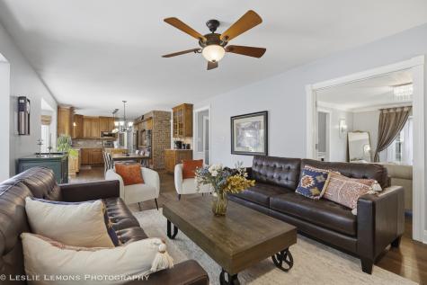 386 Hoyer Court Naperville IL 60565