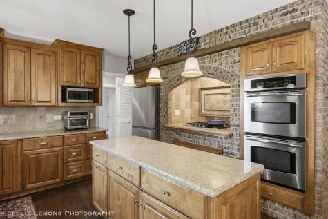 386 Hoyer Court Naperville IL 60565