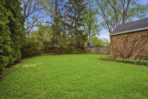 1825 Beverly Place Highland Park IL 60035
