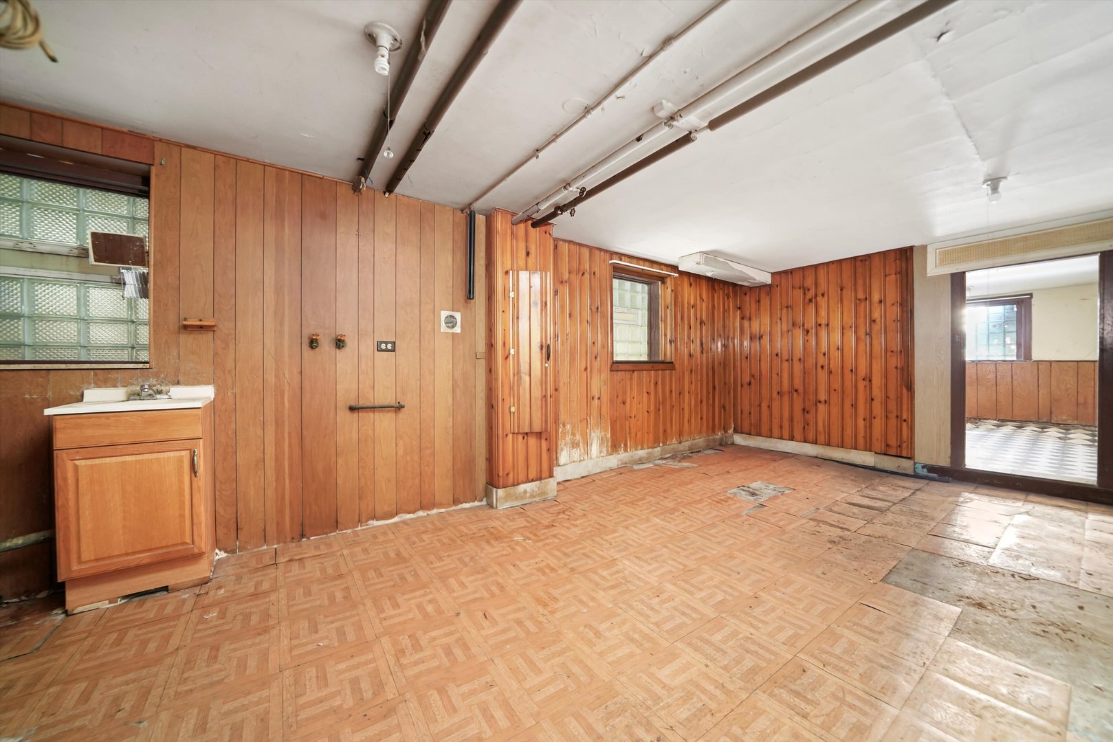 5043 South Artesian Avenue Chicago IL 60632