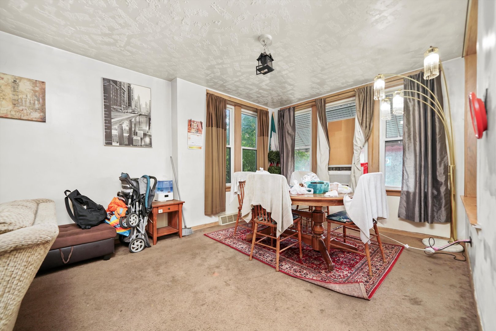 5043 South Artesian Avenue Chicago IL 60632