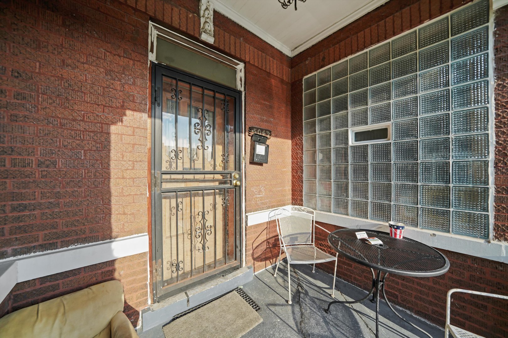 5043 South Artesian Avenue Chicago IL 60632