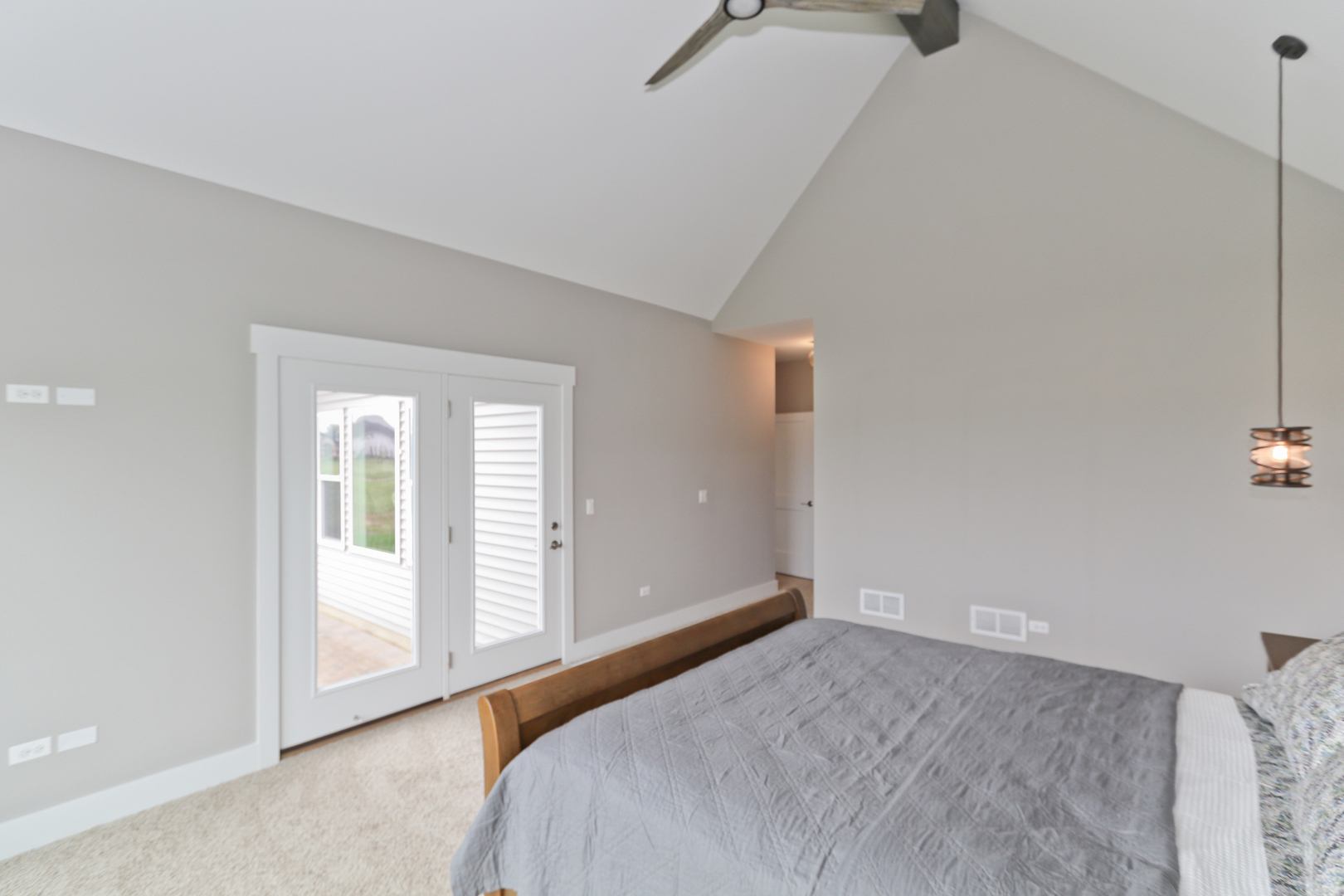 5S455 Columbia Avenue Naperville IL 60563