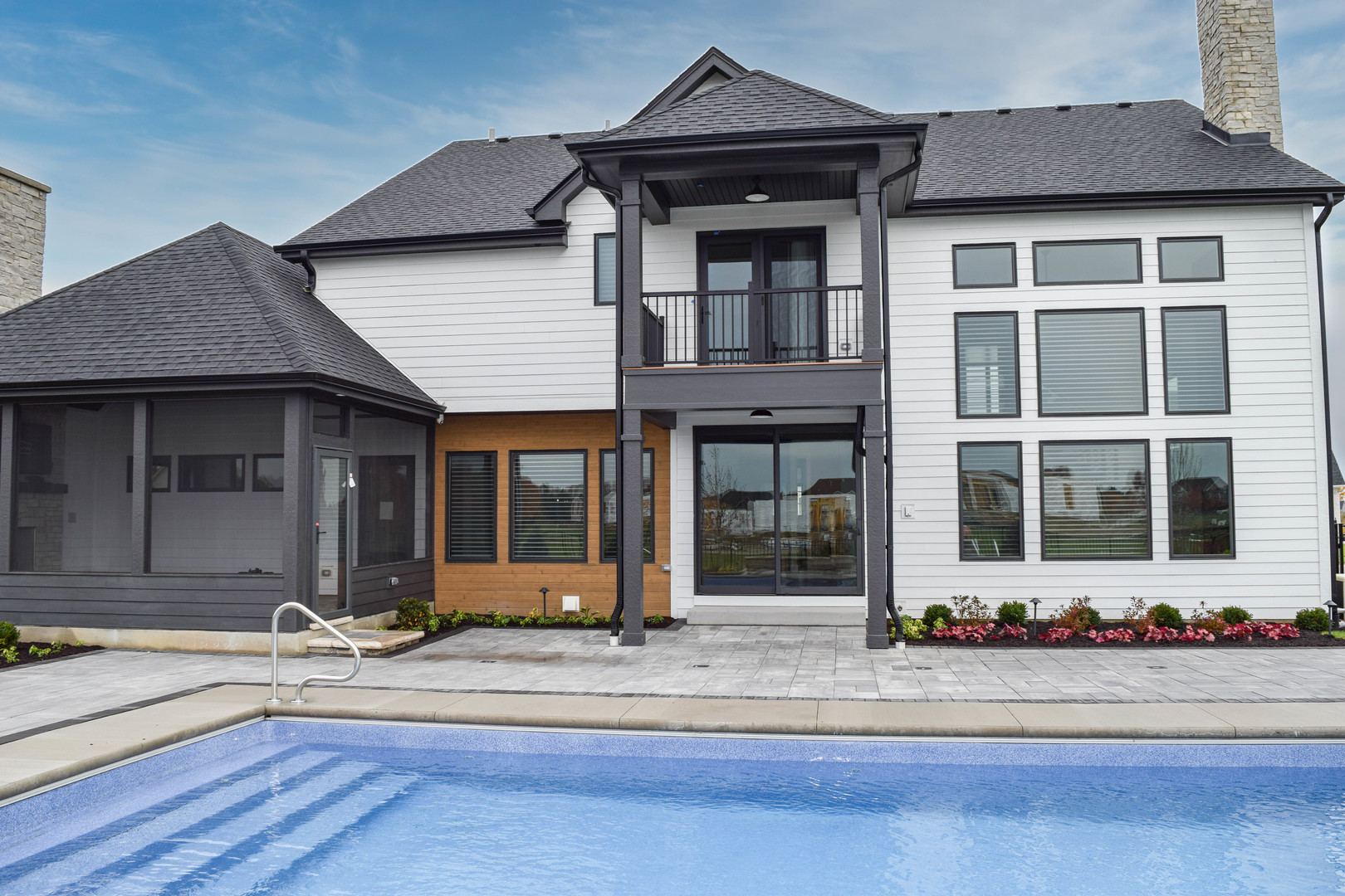 5S455 Columbia Avenue Naperville IL 60563