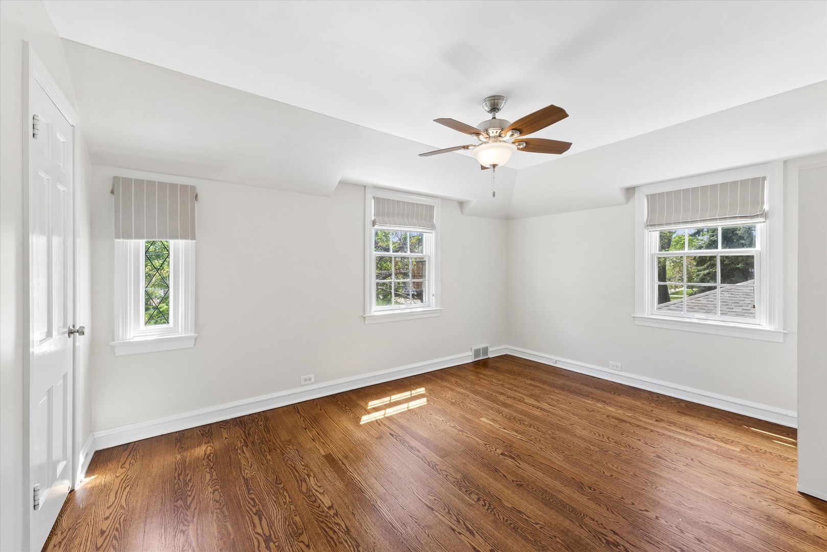 349 East Ridge Avenue Elmhurst IL 60126
