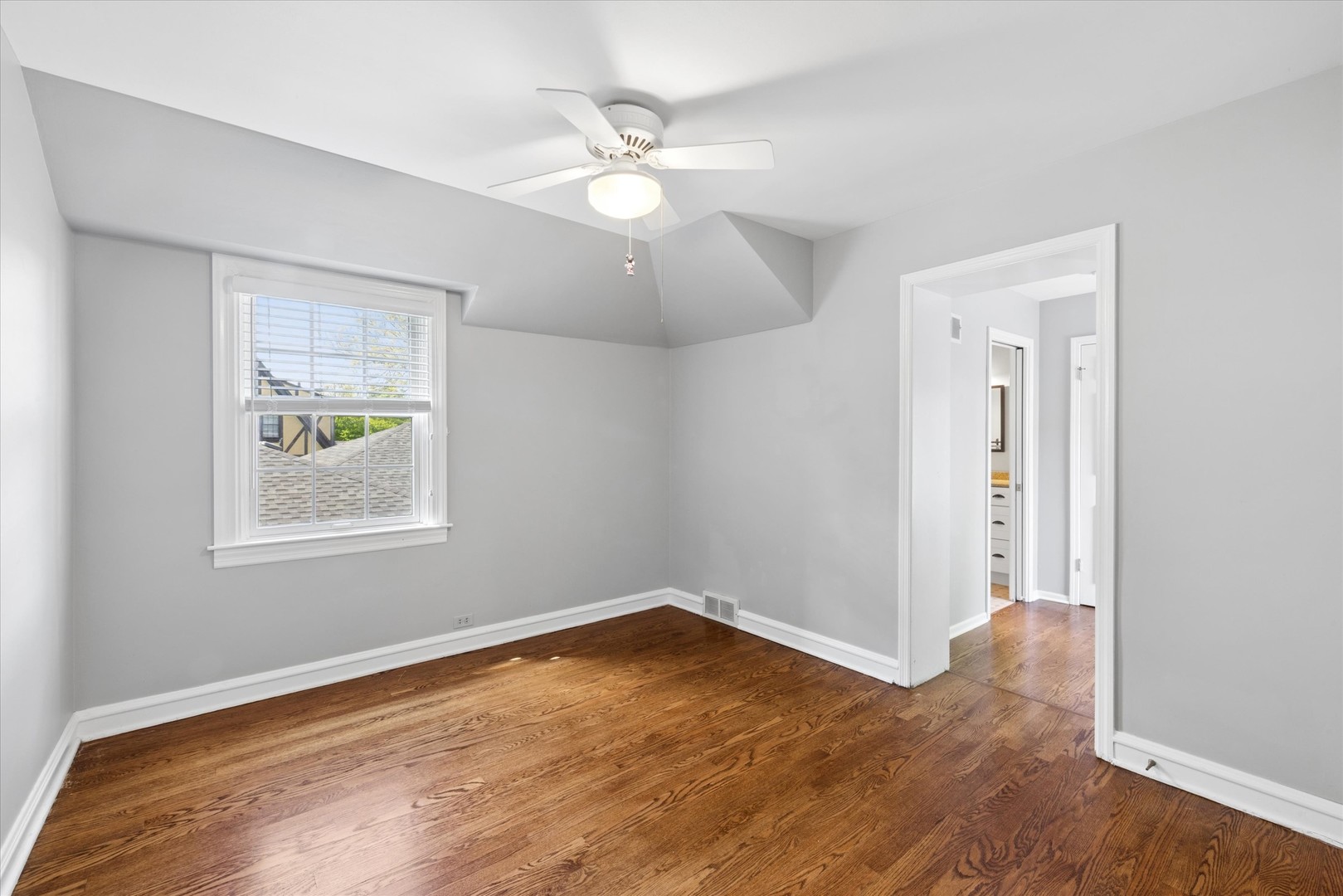 349 East Ridge Avenue Elmhurst IL 60126