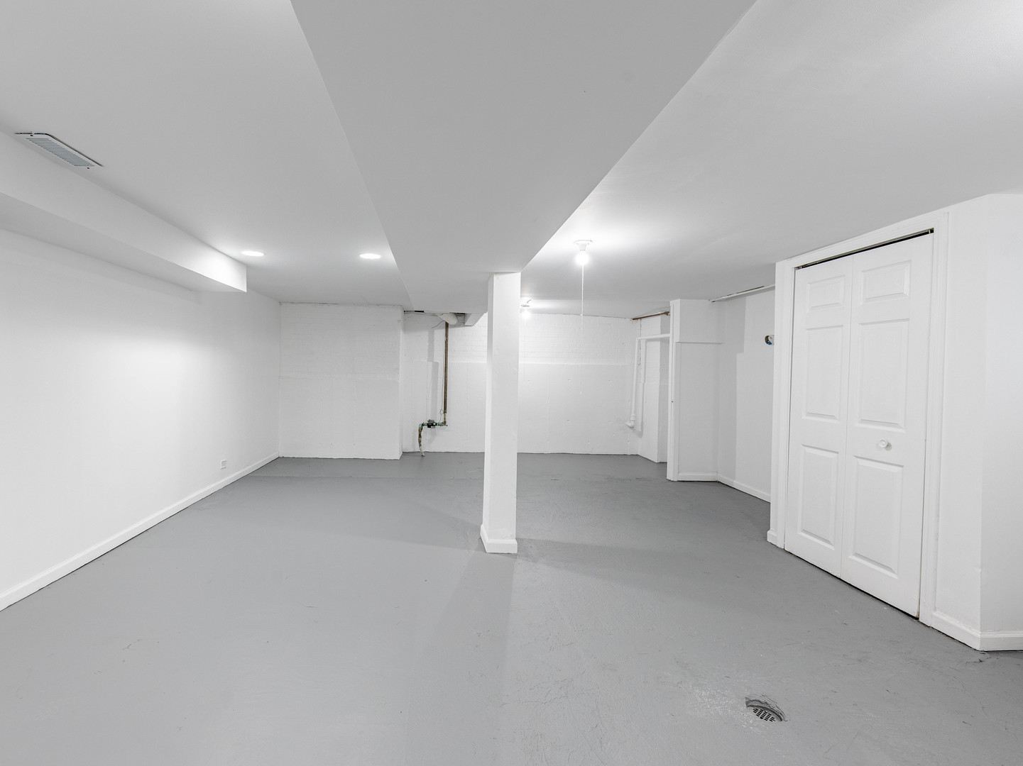 7028 South Honore Street Chicago IL 60636