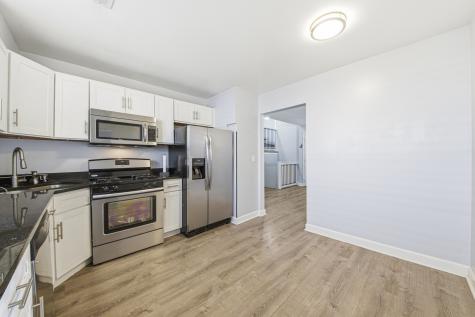 1073 South Finley Road Lombard IL 60148