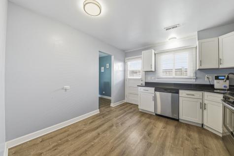 1073 South Finley Road Lombard IL 60148