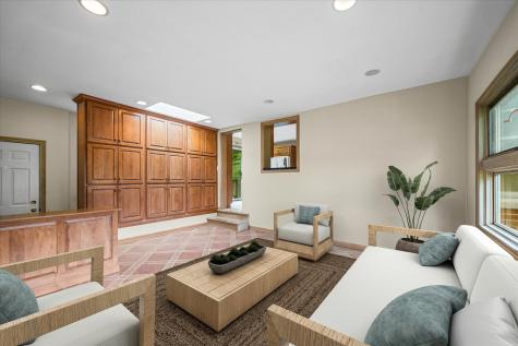 593 Cumnock Road Inverness IL 60067