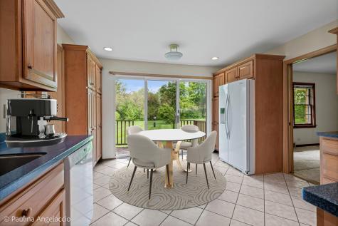 593 Cumnock Road Inverness IL 60067
