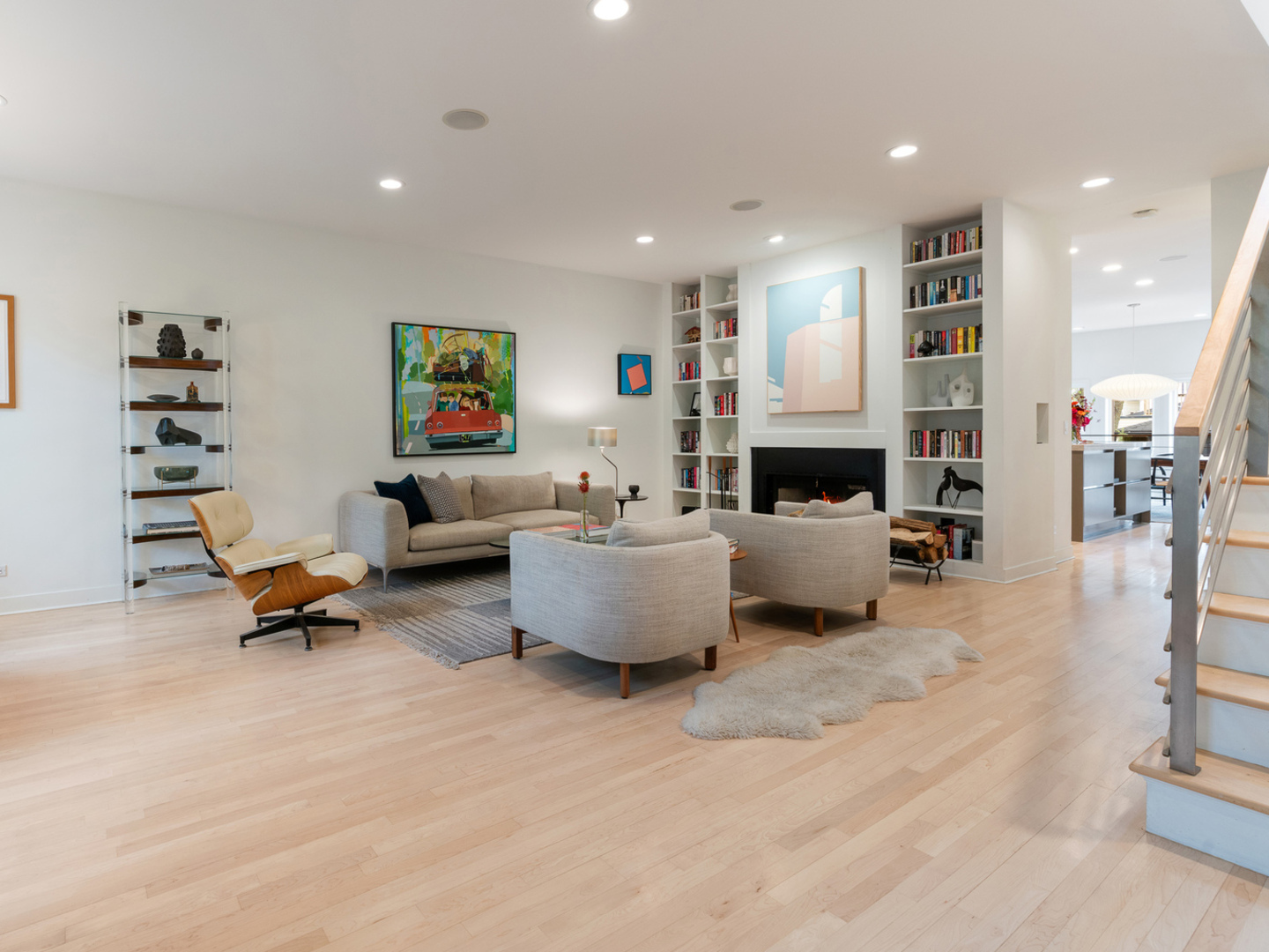 4823 North Oakley Avenue Chicago IL 60625