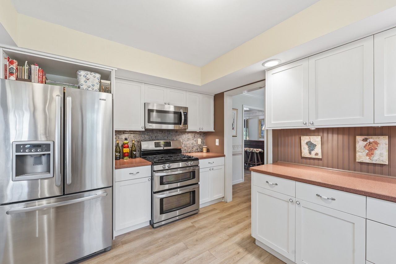 2245 Tanglewood Drive Aurora IL 60506