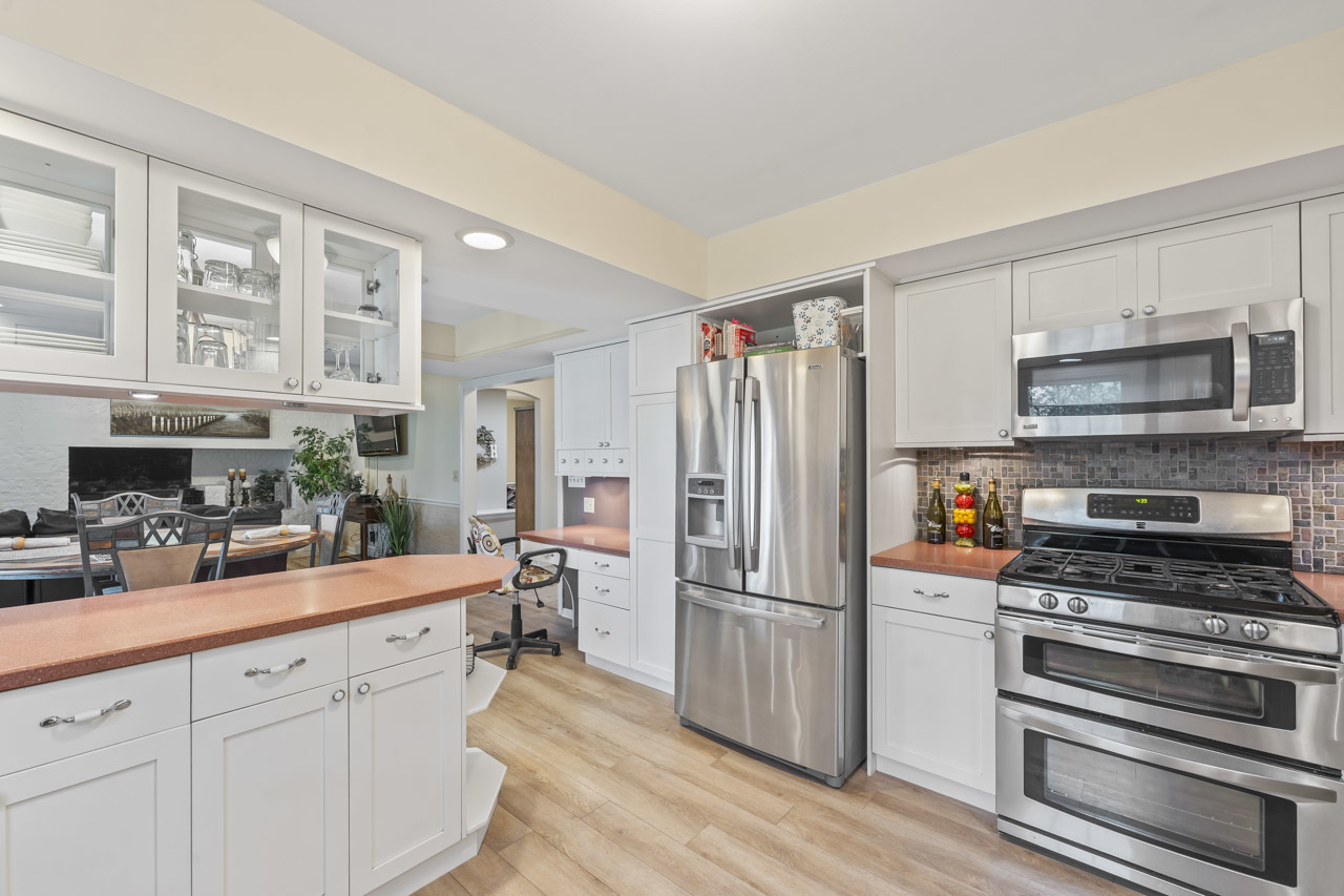 2245 Tanglewood Drive Aurora IL 60506