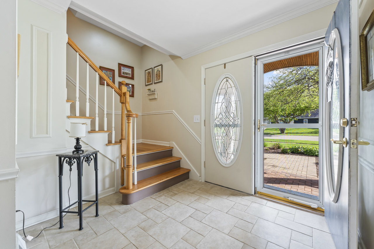 2245 Tanglewood Drive Aurora IL 60506