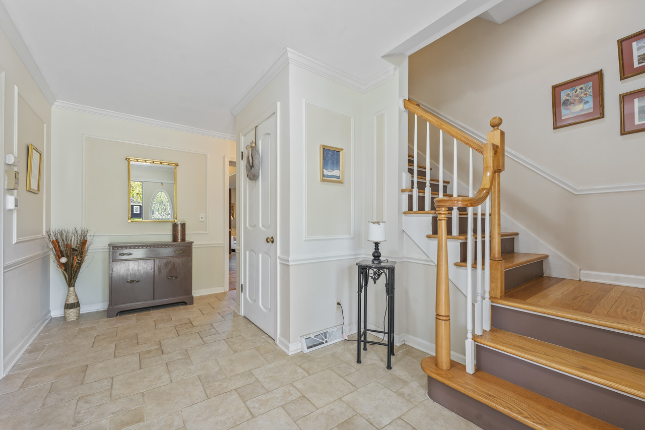 2245 Tanglewood Drive Aurora IL 60506