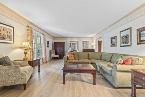 2245 Tanglewood Drive Aurora IL 60506