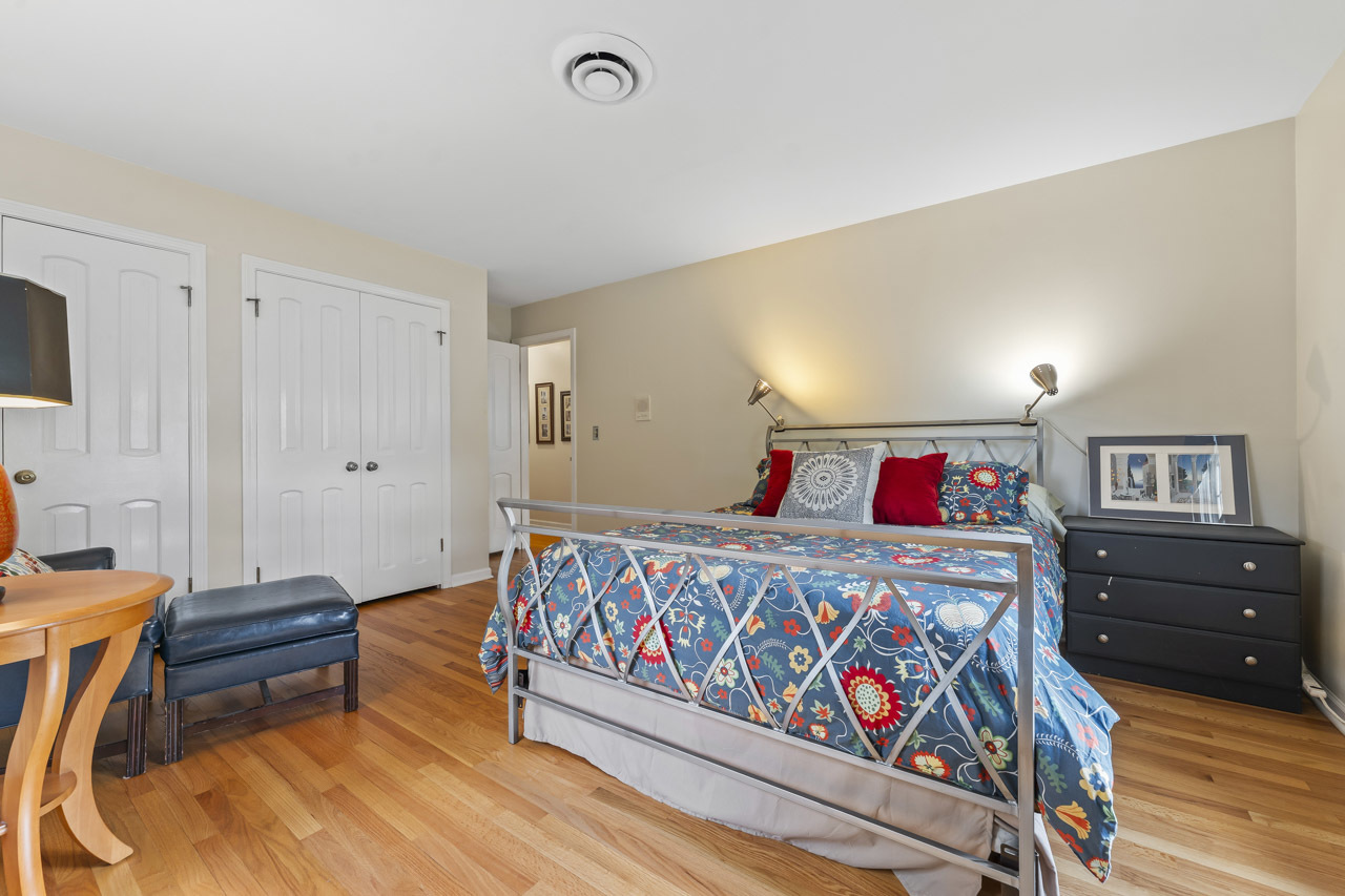 2245 Tanglewood Drive Aurora IL 60506