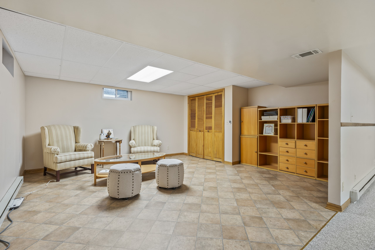 2245 Tanglewood Drive Aurora IL 60506