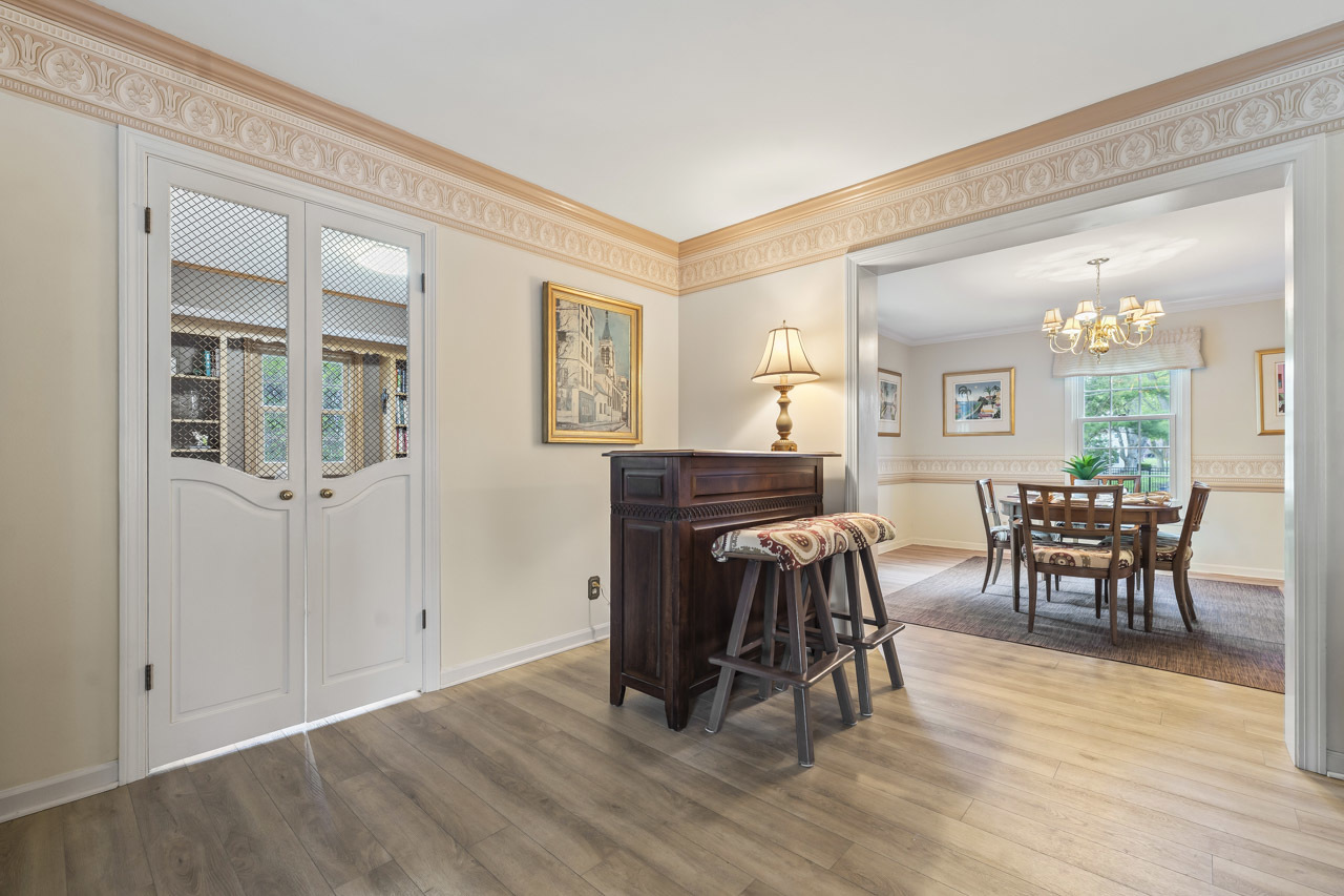 2245 Tanglewood Drive Aurora IL 60506