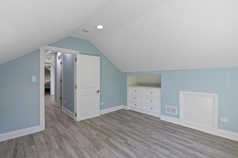 1702 South 4th Avenue Maywood IL 60153