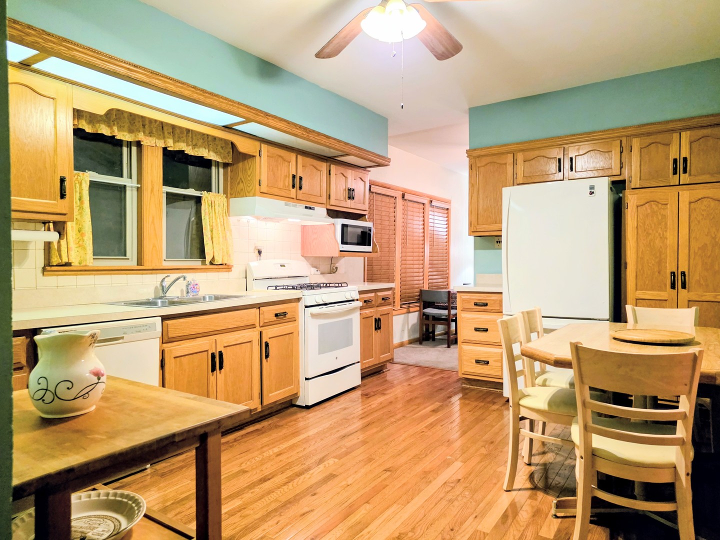 2935 South Emerald Avenue Chicago IL 60616