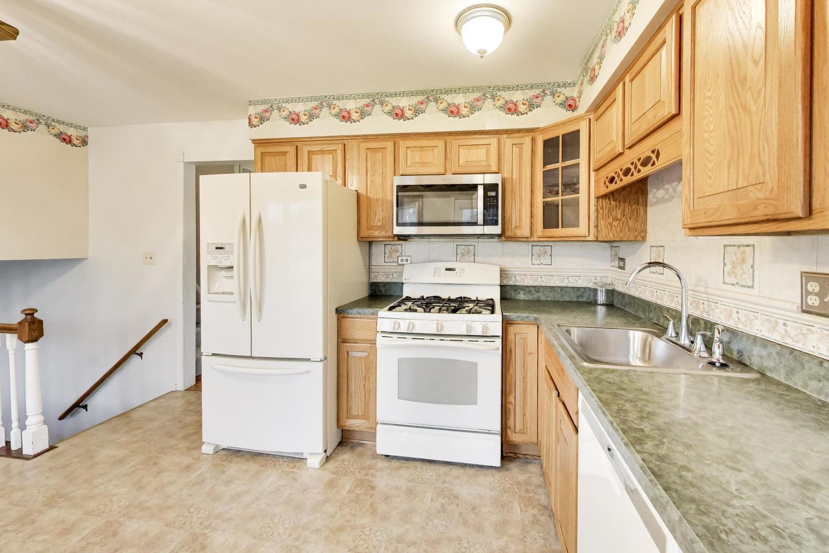 1918 Templar Drive Naperville IL 60565