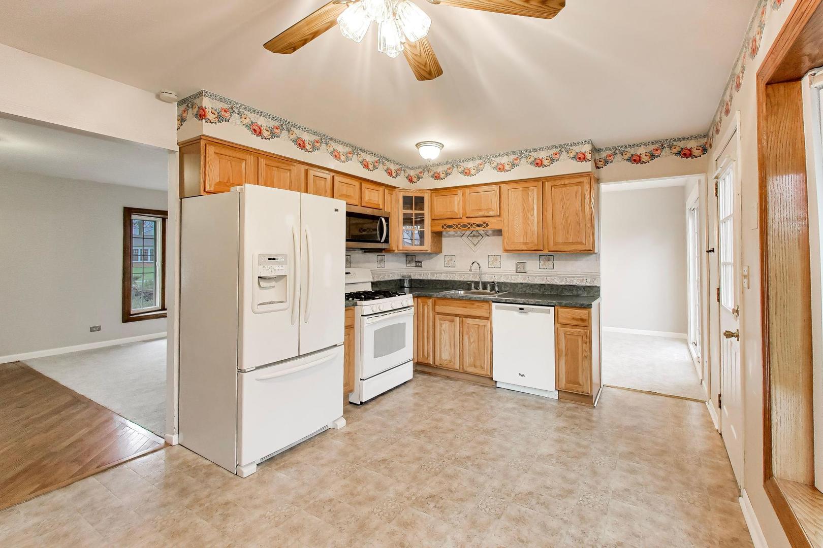 1918 Templar Drive Naperville IL 60565