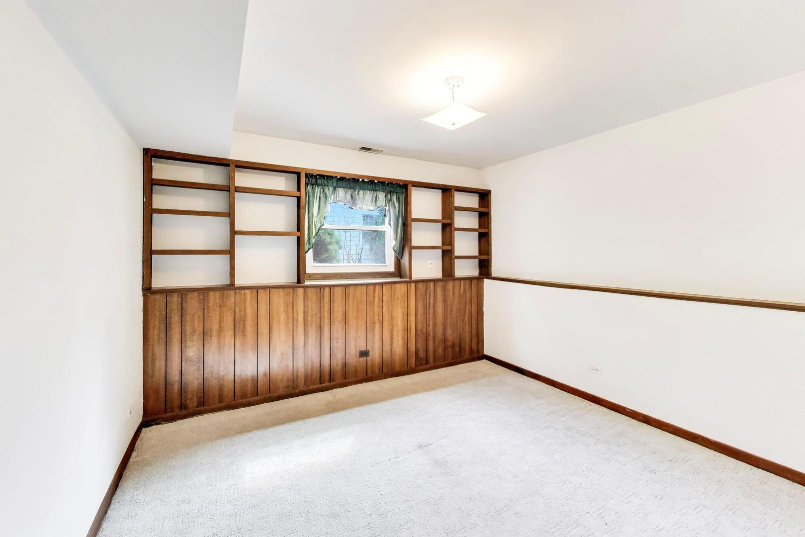 1918 Templar Drive Naperville IL 60565