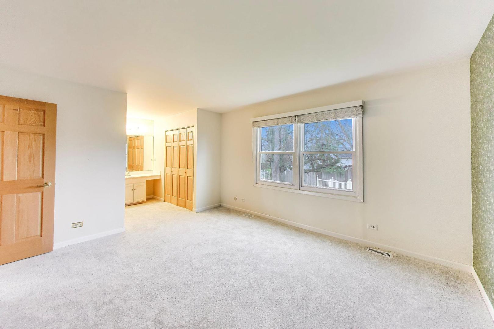 1918 Templar Drive Naperville IL 60565