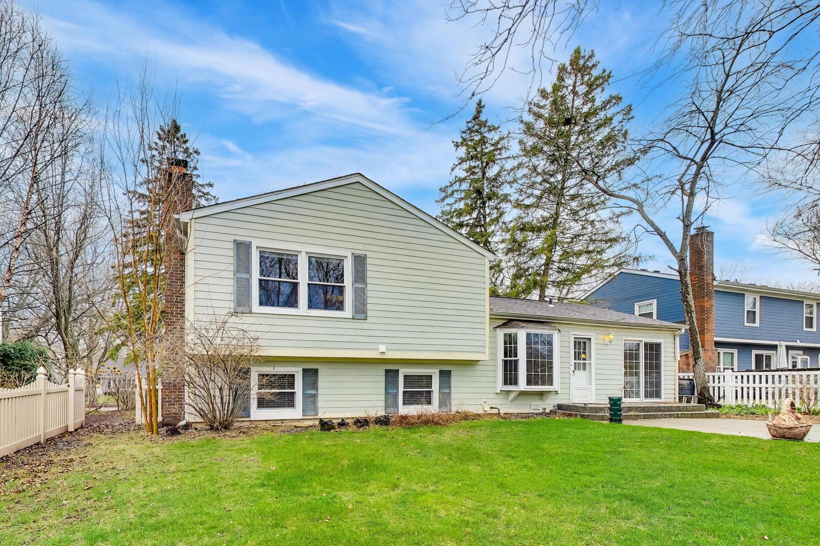 1918 Templar Drive Naperville IL 60565